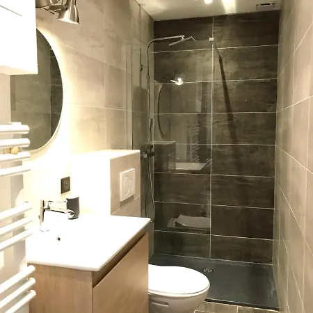 Air-conditioned Studio -200m From The Beach Apartment *